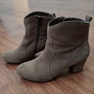 Steve Madden Hunniie Boot